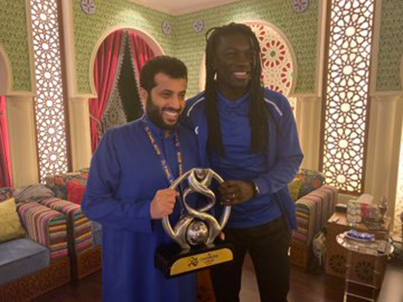 بعد تحقيقهم اللقب القاري  تركي آل شيخ يستضيف لاعبي الهلال